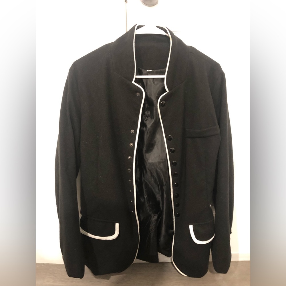 Black vest men